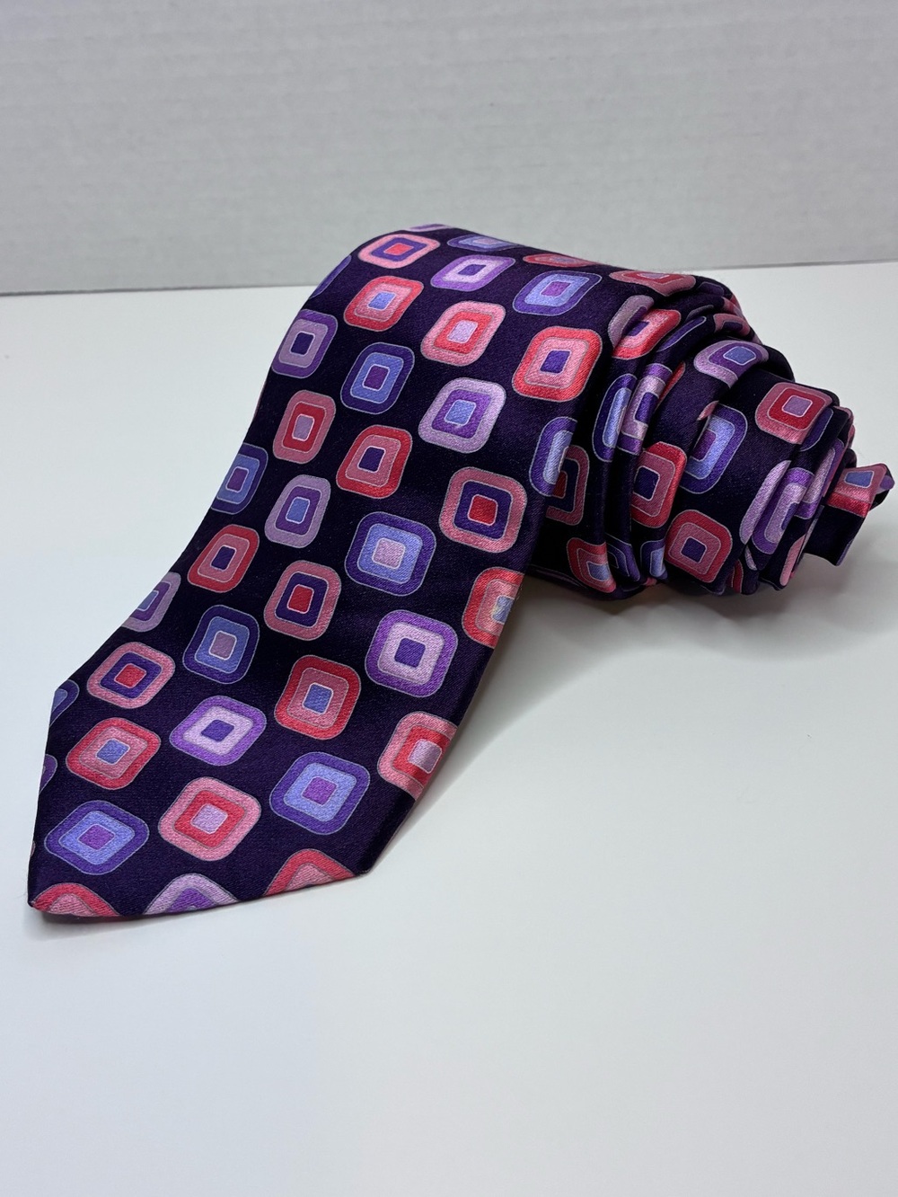 Ted Baker Men’s Silk Necktie Purple Geometric Retro Nested Square Mod Pattern